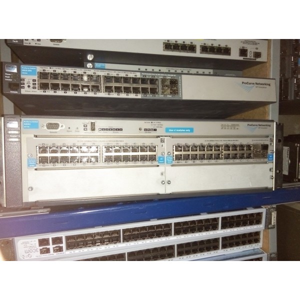 HP ProCurve 4204vL - HP J8770A avec ( 2*J8768A + 2*J9033A + 2 RPS J4839A ) - Afbeelding 1 van 1